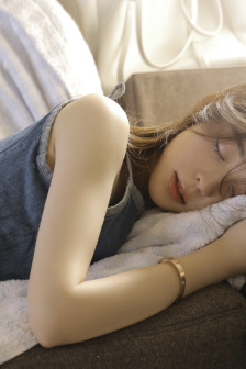 美丽姑娘高清在线观看大全视频